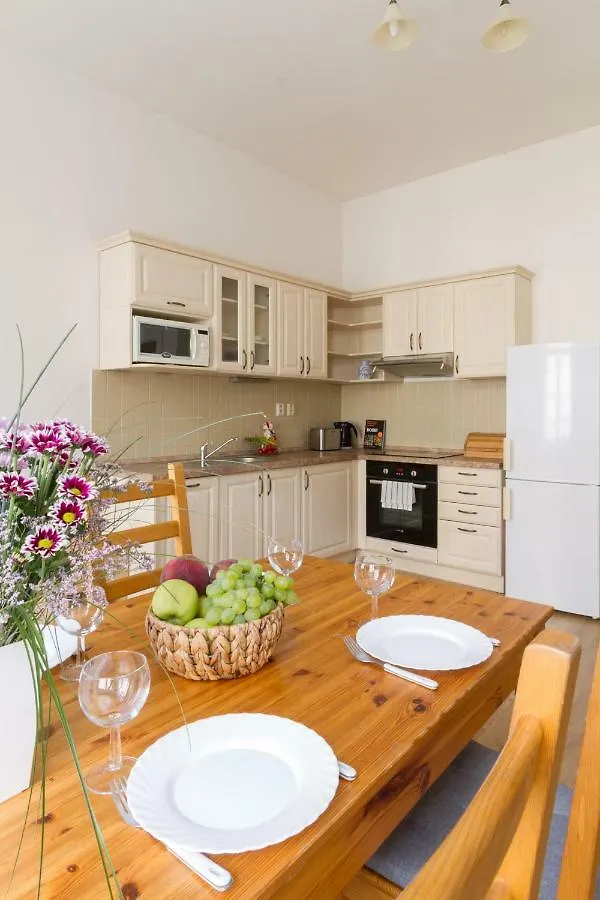 Aparthotel Residence Zahrebska Prague