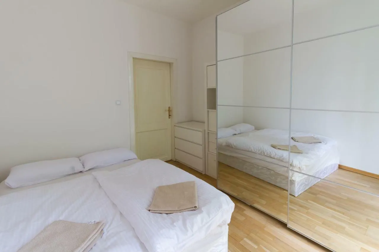 Aparthotel Residence Zahrebska Prague