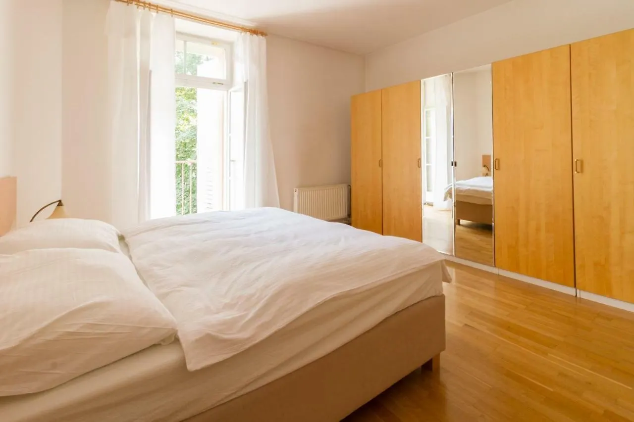 Residence Zahrebska Prague