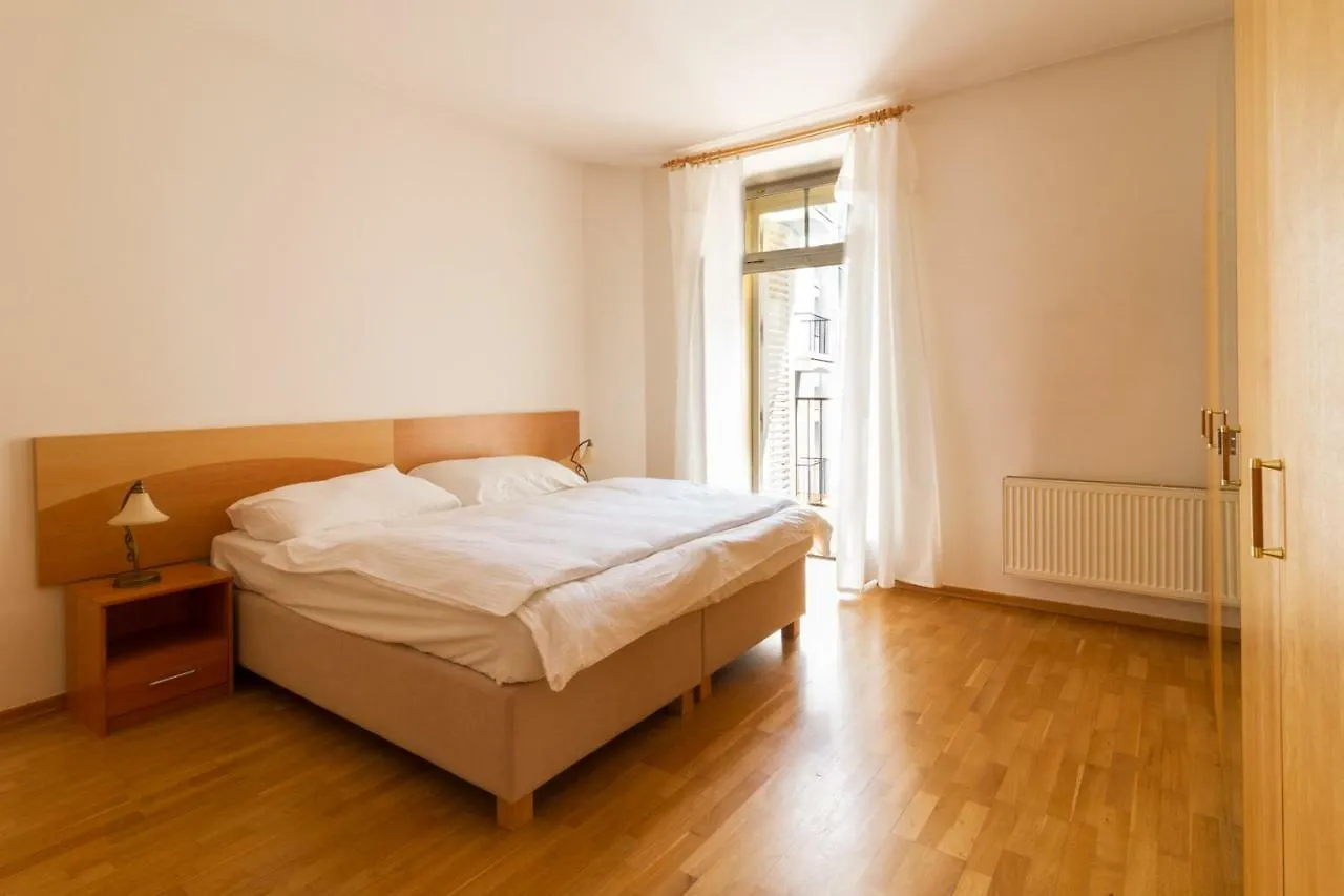 Residence Zahrebska Prague