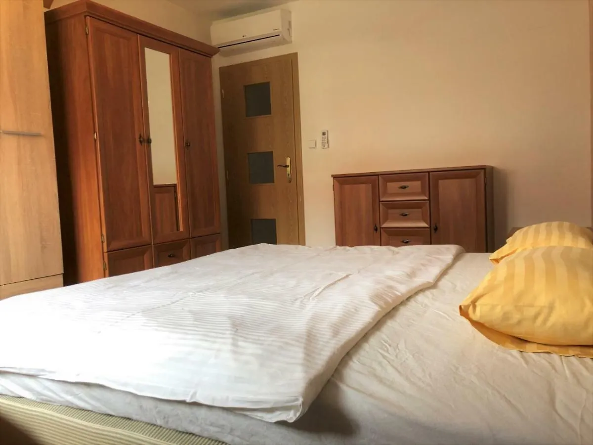Residence Zahrebska Prague Aparthotel