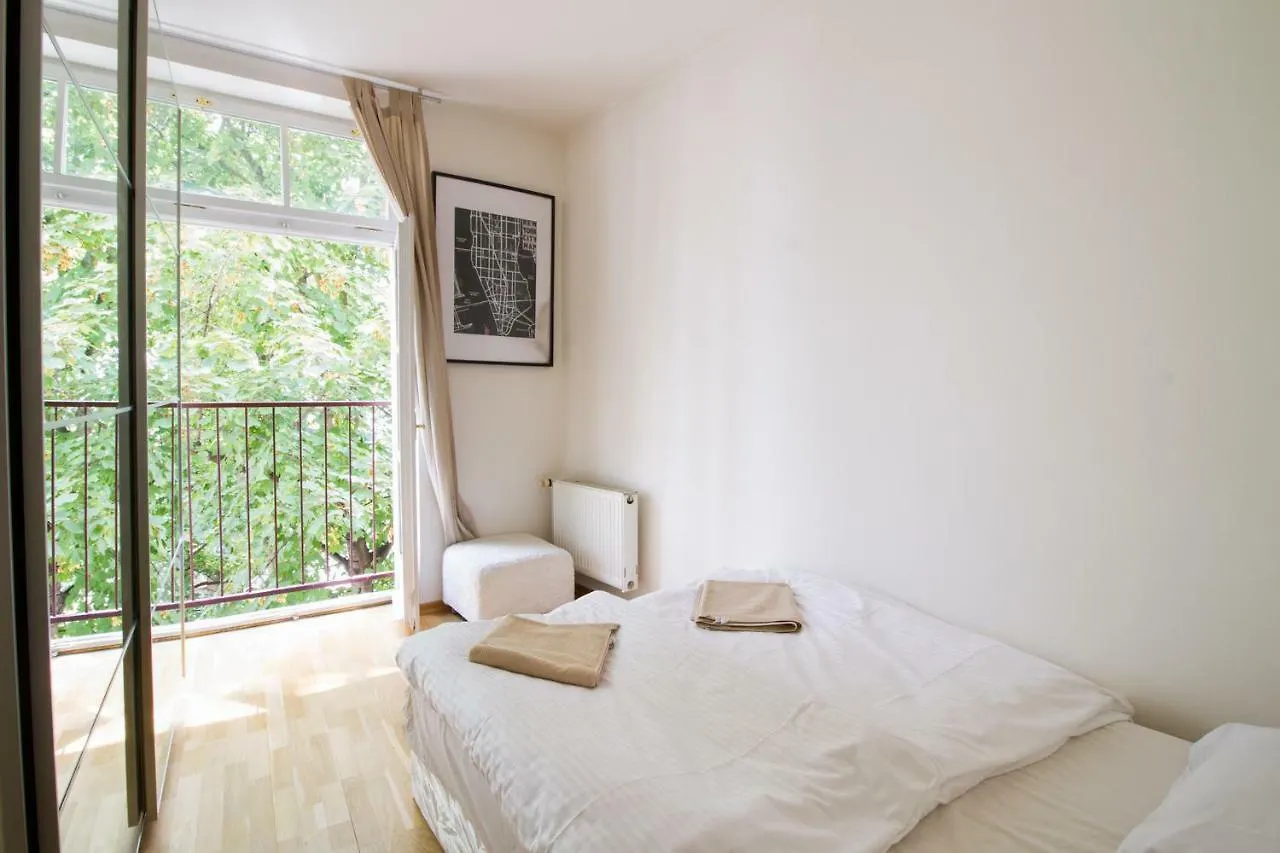 Residence Zahrebska Prague Aparthotel